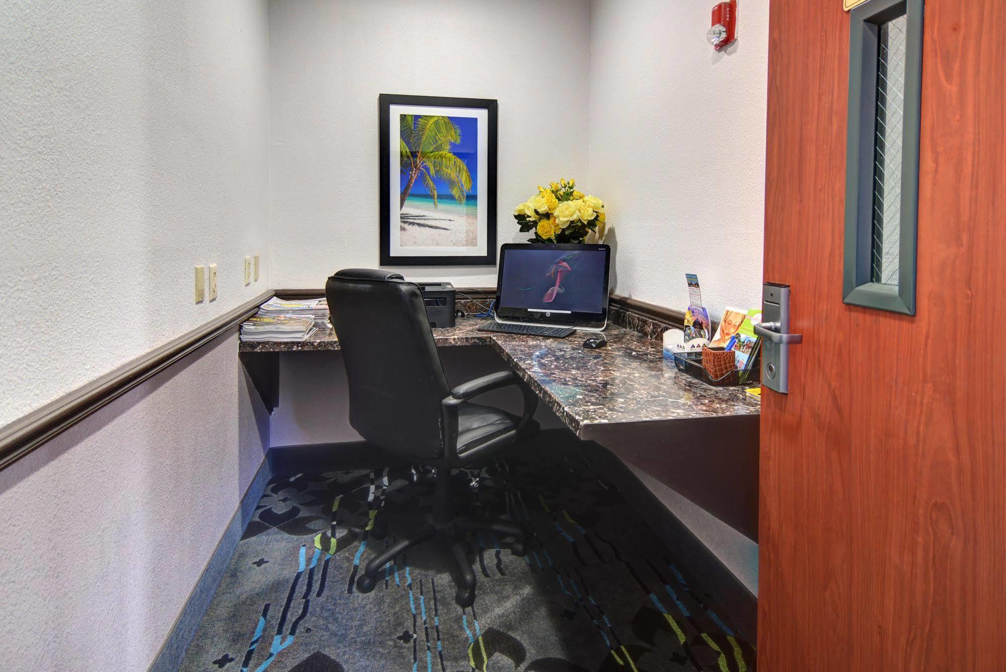 Spark By Hilton Galveston Exterior photo